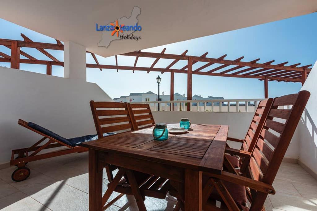 Vivienda Vacacional Ocean Pearl Costa Teguise Extérieur photo